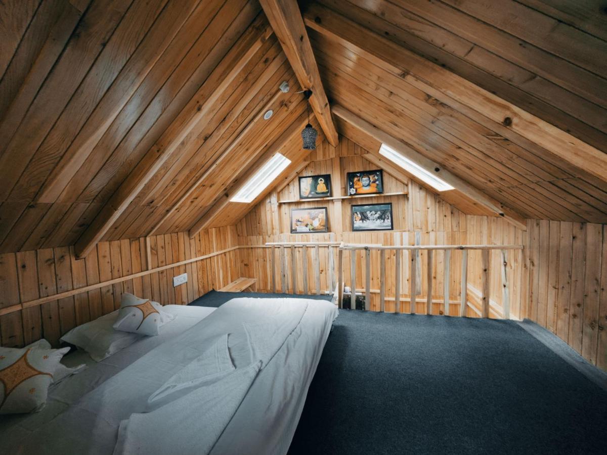 Отель Freebird Nest Jibhi Экстерьер фото
