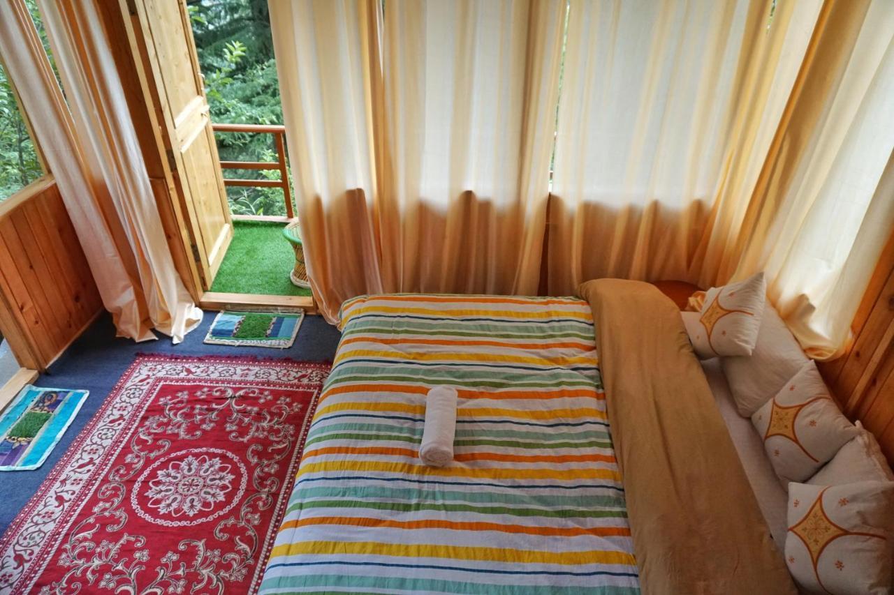 Отель Freebird Nest Jibhi Экстерьер фото